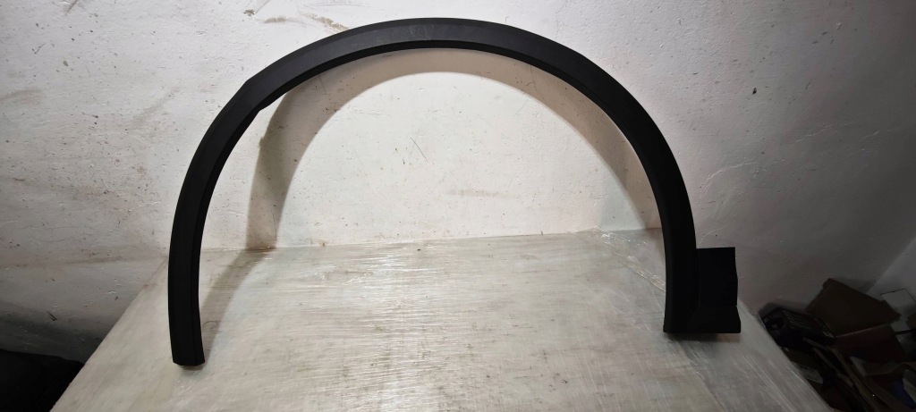 фото №1, Молдинг крыла левый перед lynk&co 01