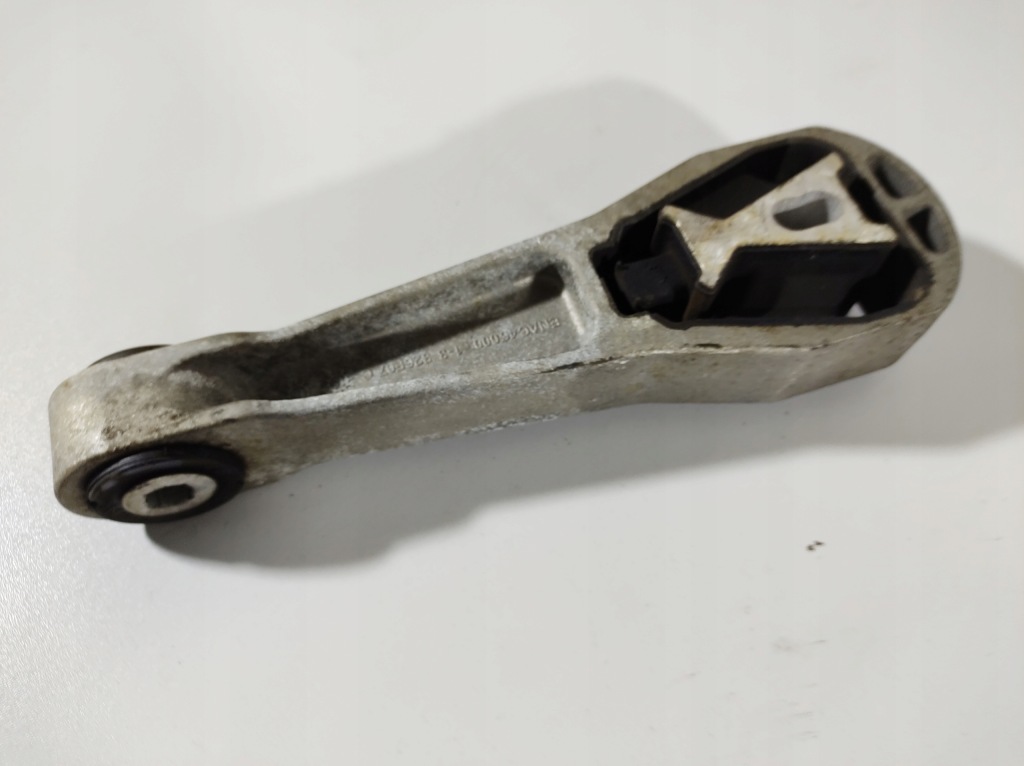 фото №7, Volvo v40 2.0 d2 12- кронштейн подушка двигуна