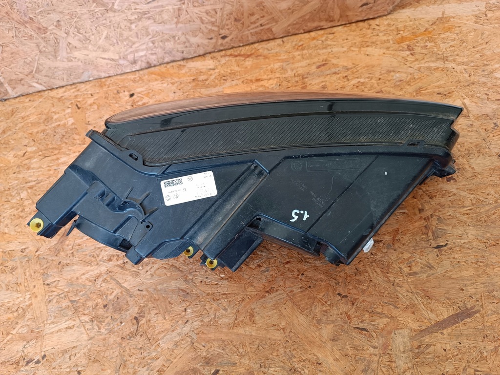 фото №16, Лампа левый перед eu 57b941015a skoda karoq