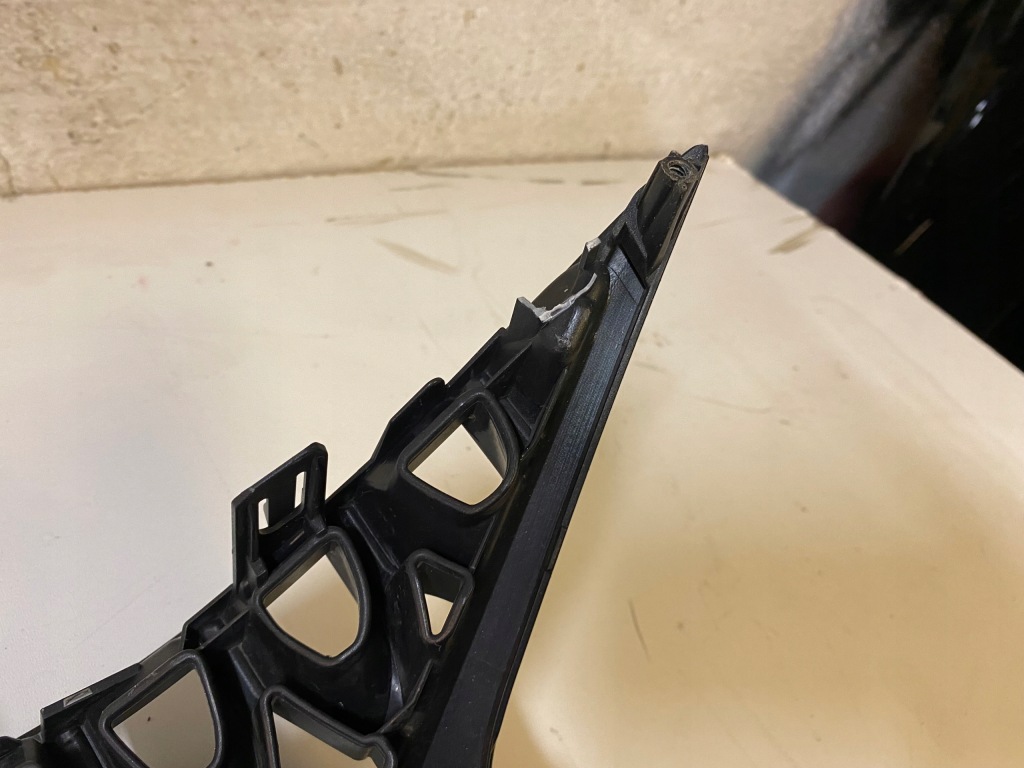 Решітка радіатора lexus nx новий model Недорого