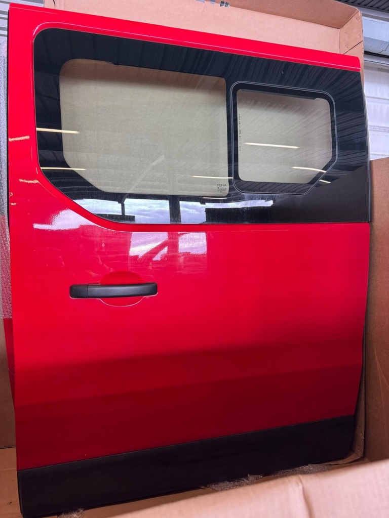 фото №1, Дверь левая боковой сдвижные стекло открывание trafic iii iv nv300 primastar