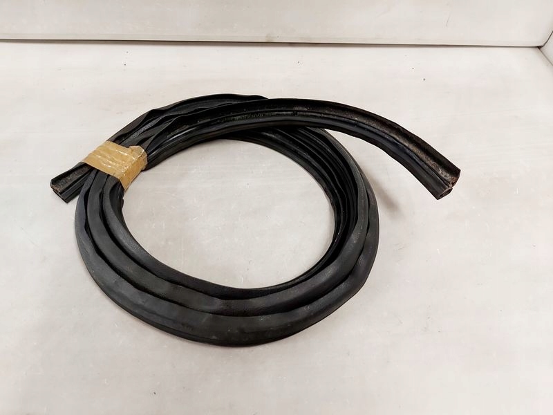 фото №1, Lancia phedra прокладка дверь левый перед левая