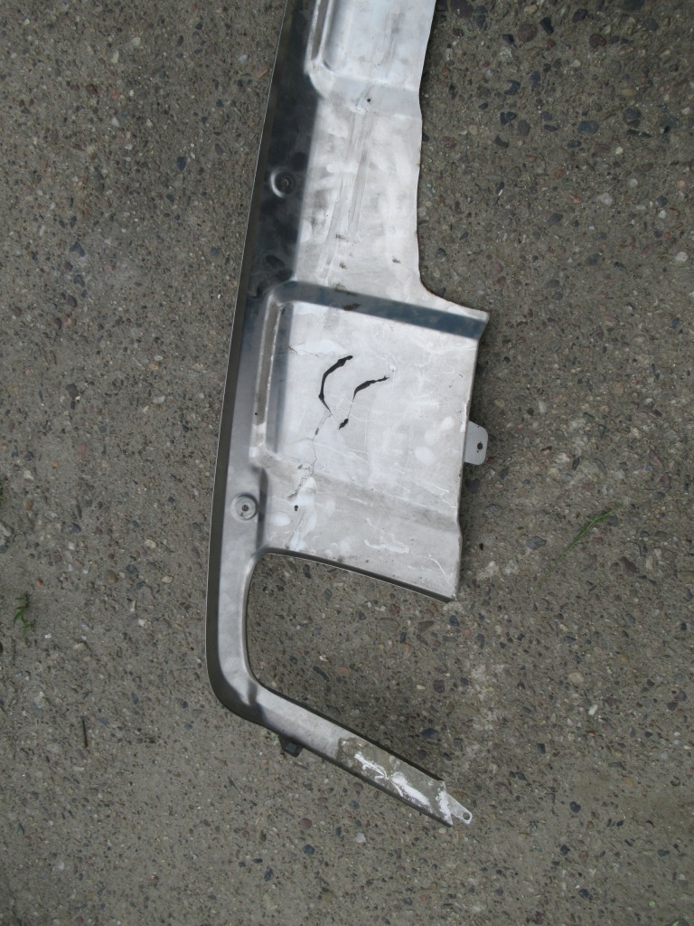 Диффузор лист бампер задний  mercedes ml w164 под фаркоп  a1648853323 Недорого