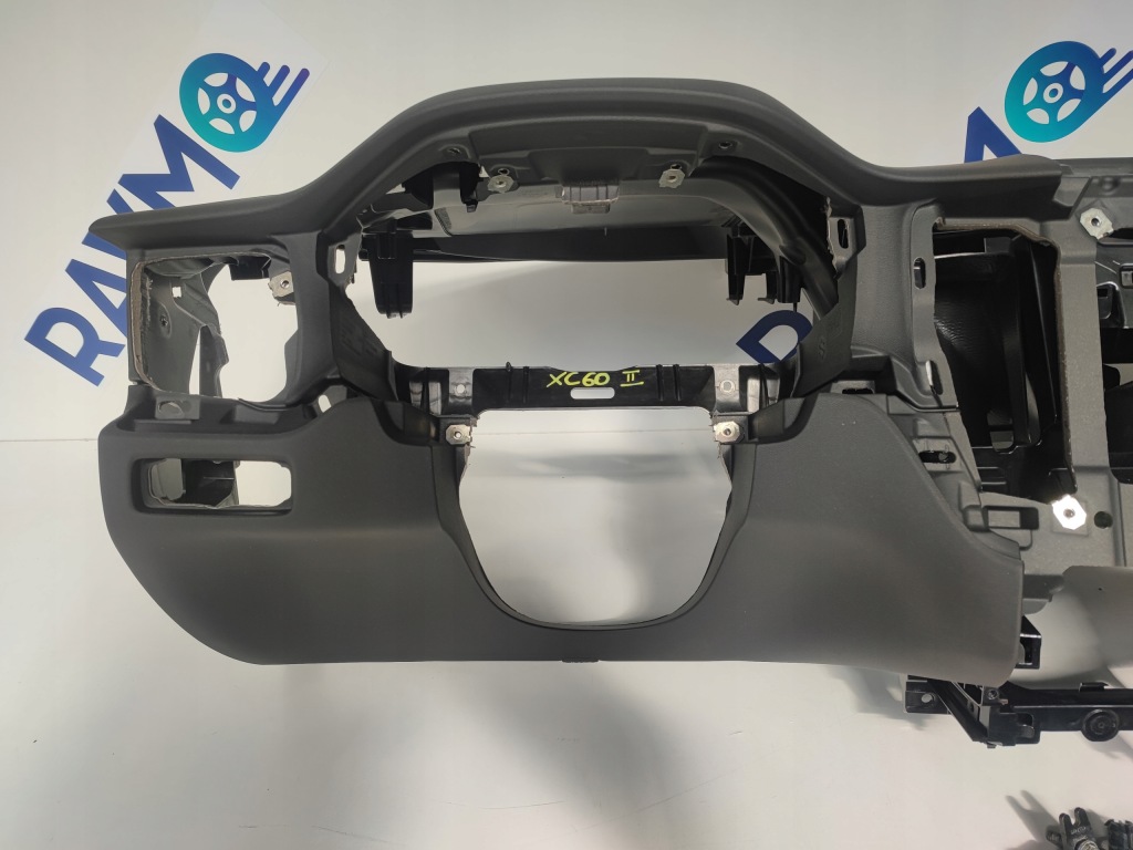 фото №7, Приборная панель консоль подушка безопасности подушка ремни volvo xc60 ii po zalaniu