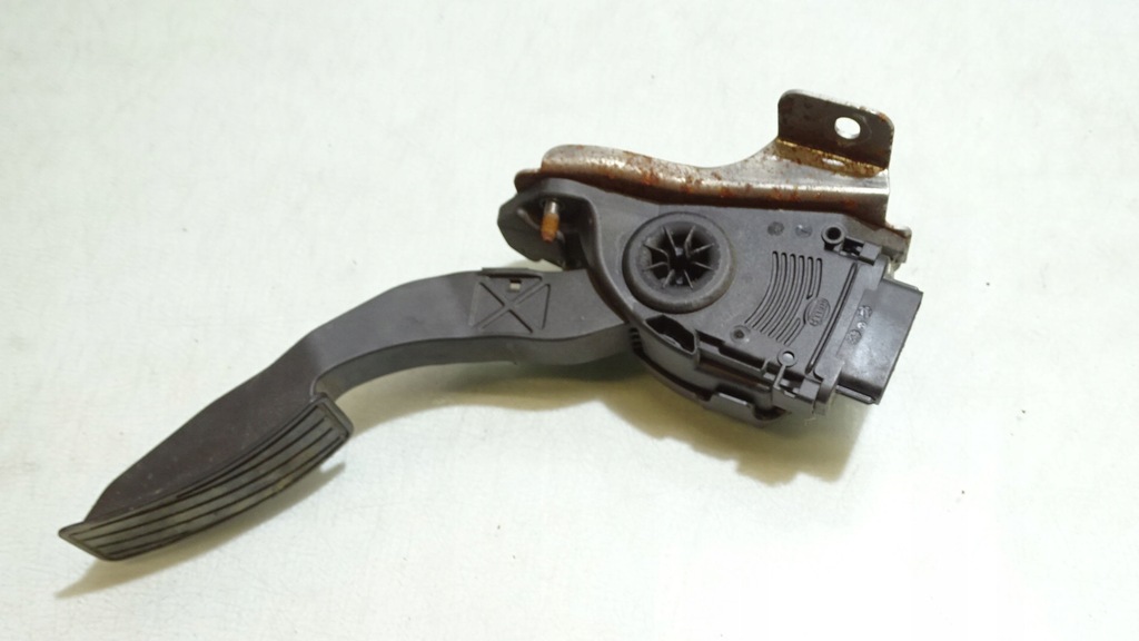 фото №1, Педаль газу suzuki swift iv mk6 1.3