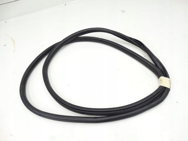 фото №1, Прокладка кузовна двері права перед bmw 2 f46 2.0d