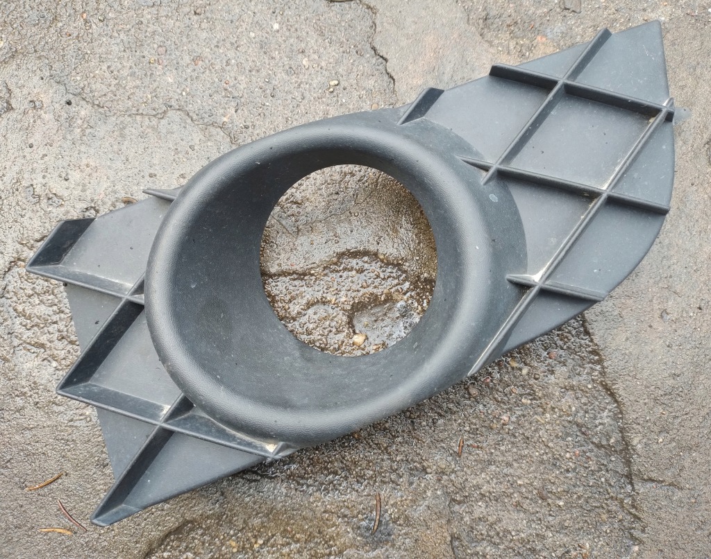 фото №1, Renault laguna iii решётка радиатора решётка противотуманной фары po015114 gt левая