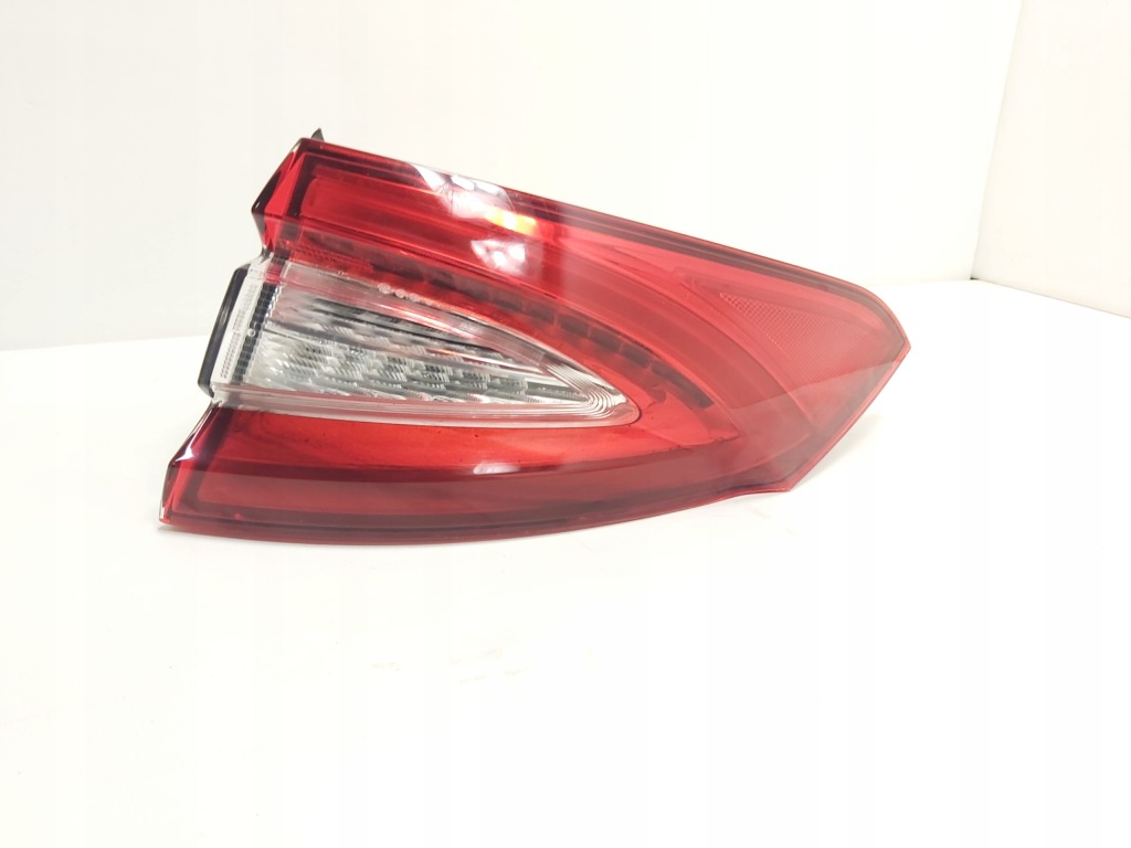 фото №1, Лампа права задня задня maserati levante 20670201