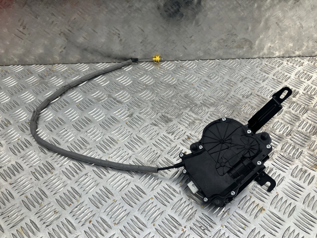 фото №1, Замок доводчик крышки багажника bmw 4 f36 14-