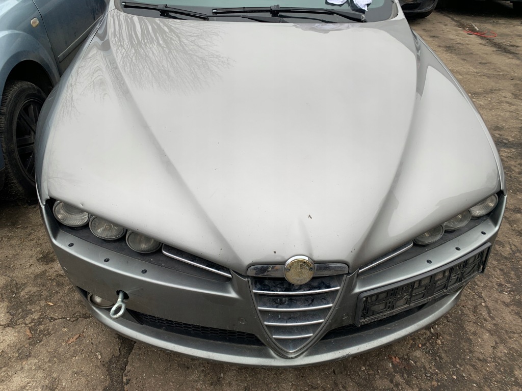 Купить Alfa romeo 159 капот крышка двигателя - код лакокрасочного покрытия 651