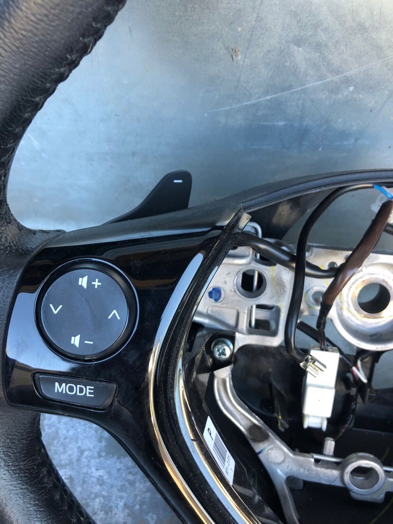 фото №5, Воздуховод aygo ii кожаный multi лепестки переключения