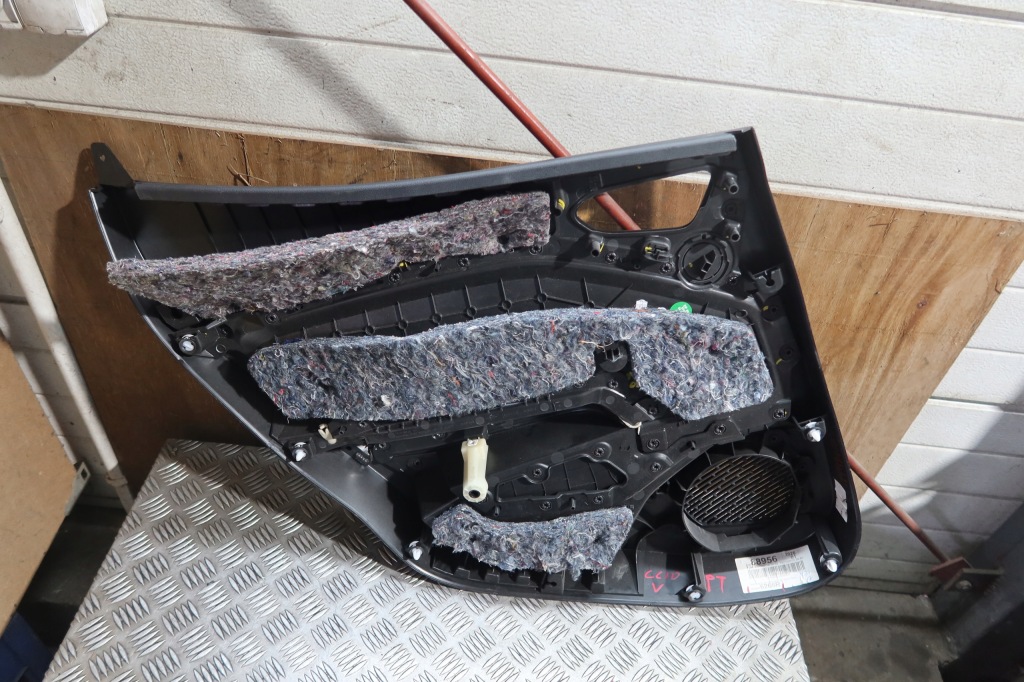 фото №8, Обшивка оббивка двері правий задня clio v uszk. 829a06266r