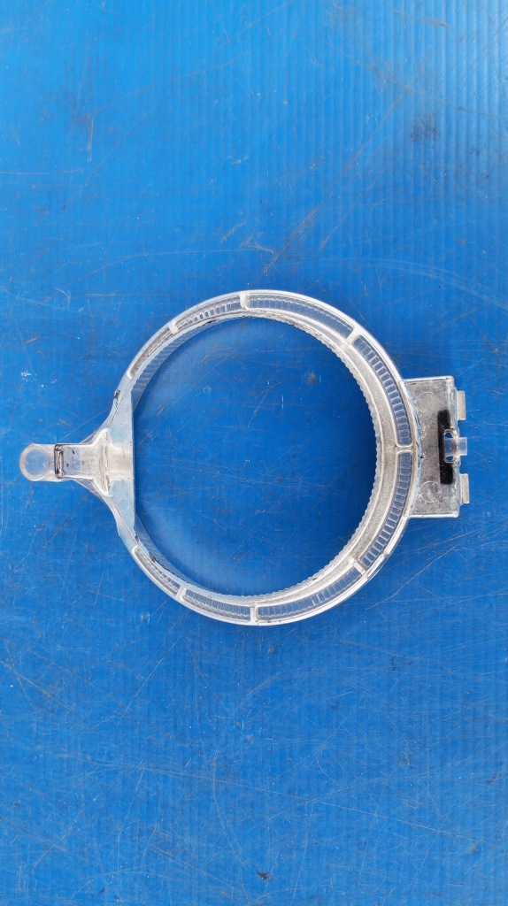 Bmw e60 e61 158768 кронштейн кільце лампи перед Ціна