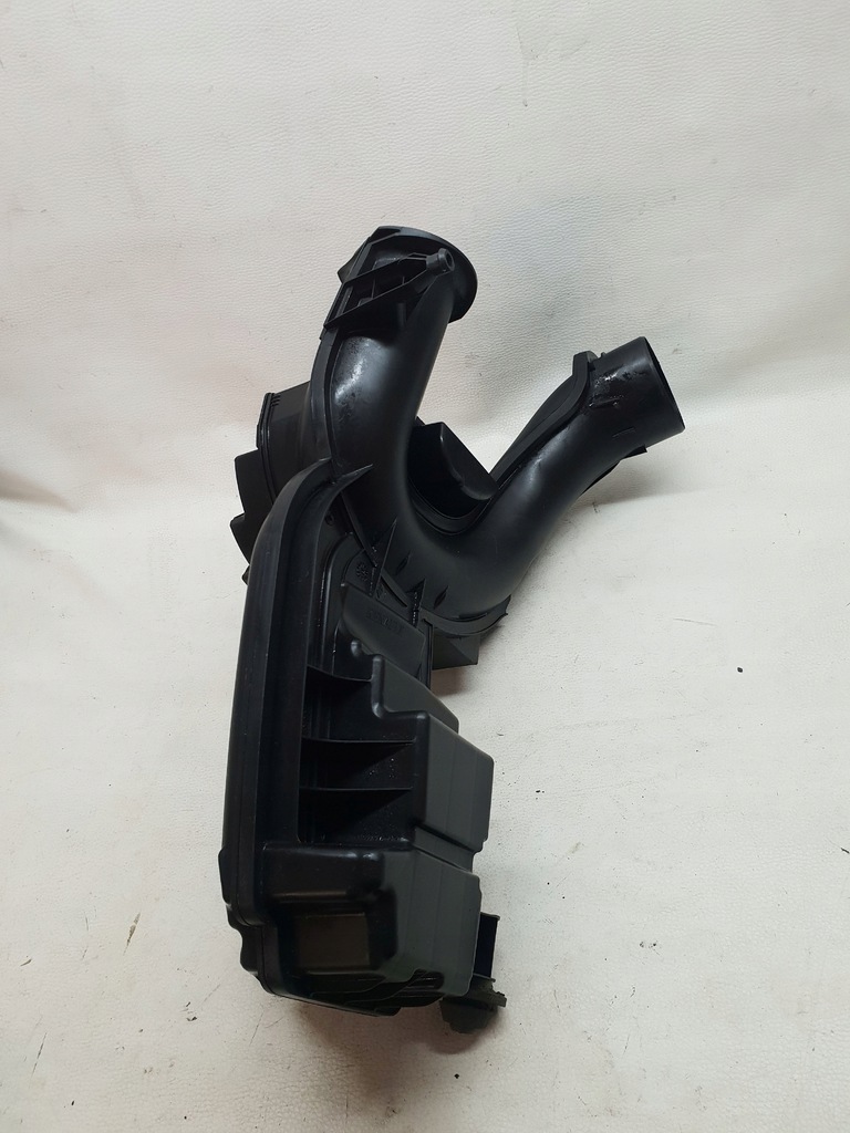 фото №5, Renault megane iii lift 1.5dci 12-16 резонатор повітря 8200923124