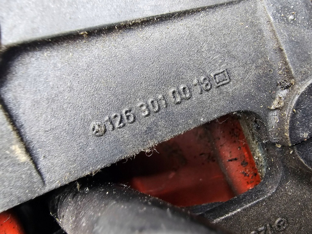 Кронштейн педалі газу mercedes-benz s w126 1263010018 в Україні