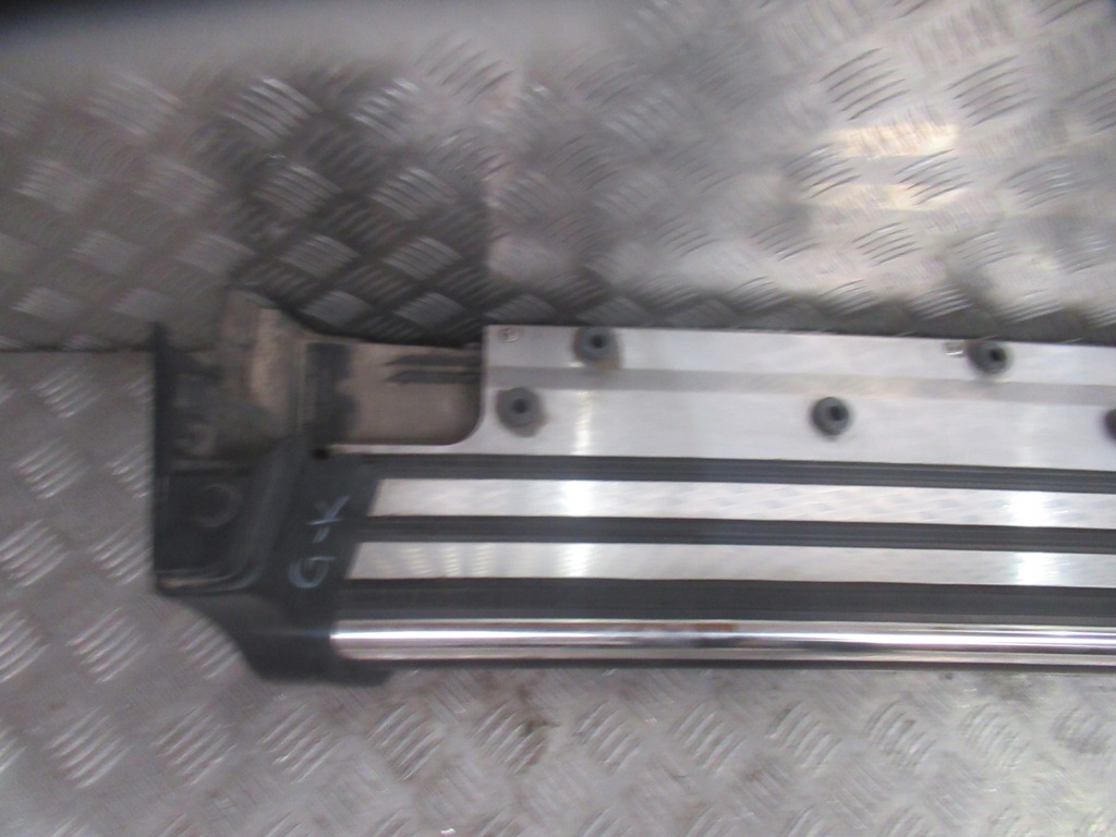 Купить Накладка  подножка правый  левый mercedes w463/4 a4635207800 a4634912600