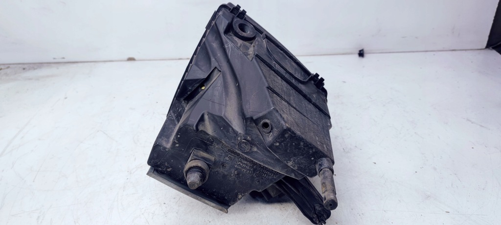 фото №5, Корпус фильтра воздуха audi a6 c6 4f0133835m