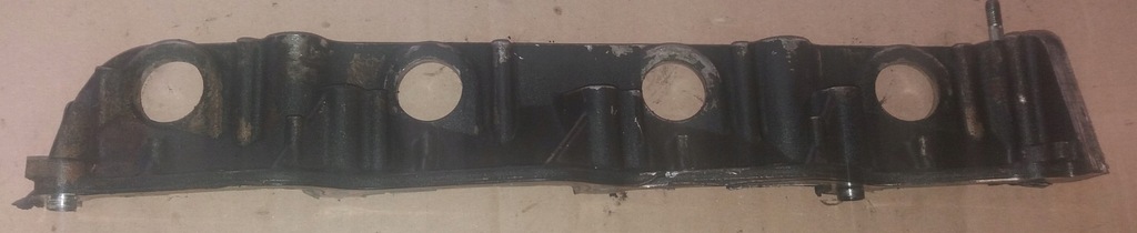 фото №1, Mazda 6 2.0 rf5c крышка клапанов