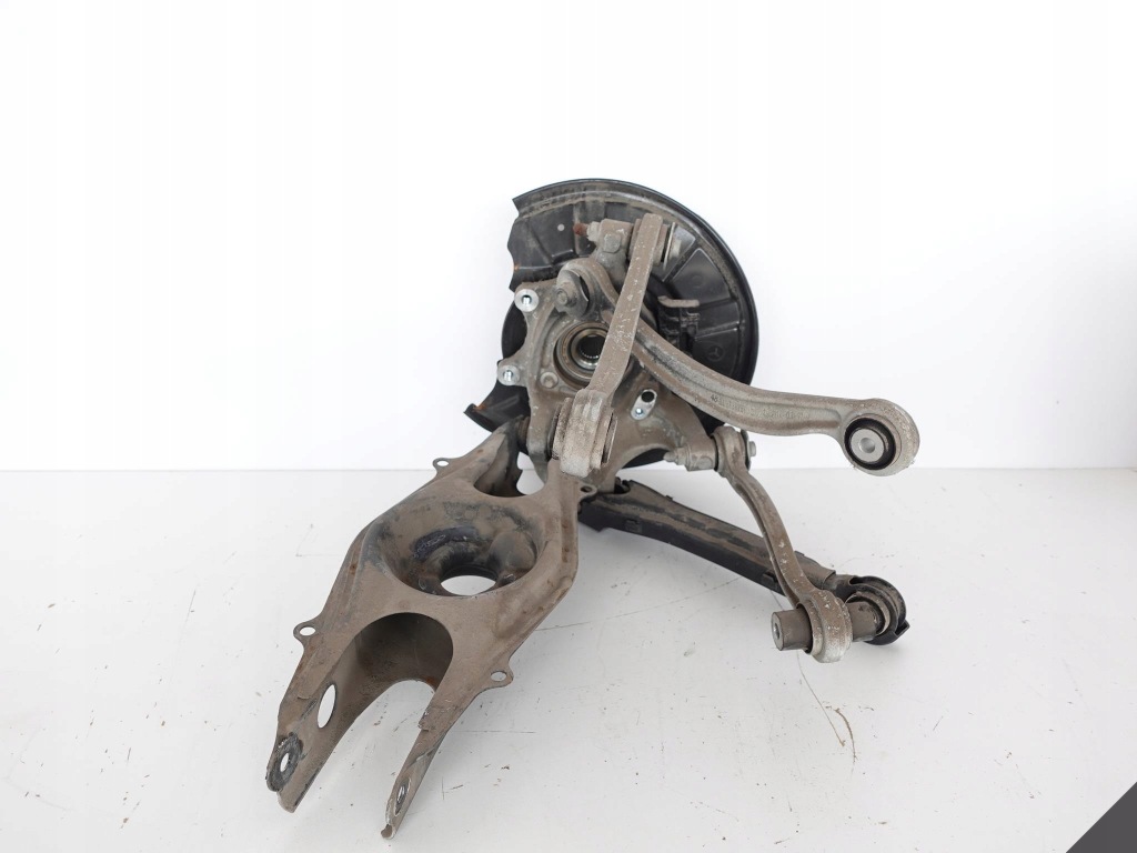 фото №1, Mercedes cls c218 x218 поворотный кулак+ рычаги задняя 100km