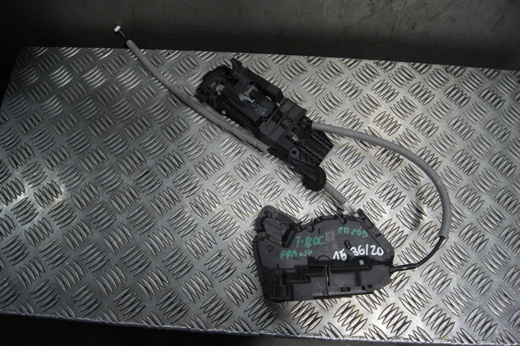 фото №1, Замок двері правий перед vw t-roc b6a-5tb837016a