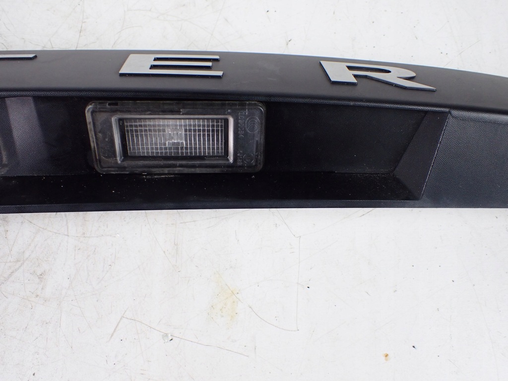 фото №9, Молдинг накладка крышки задняя с освещением dacia duster ii 848101807r