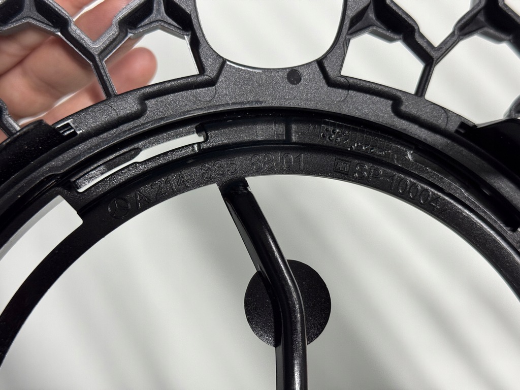 фото №13, Mercedes w214 e-klasa amg решётка радиатора решётка радиатора решётка средняя a2148858801