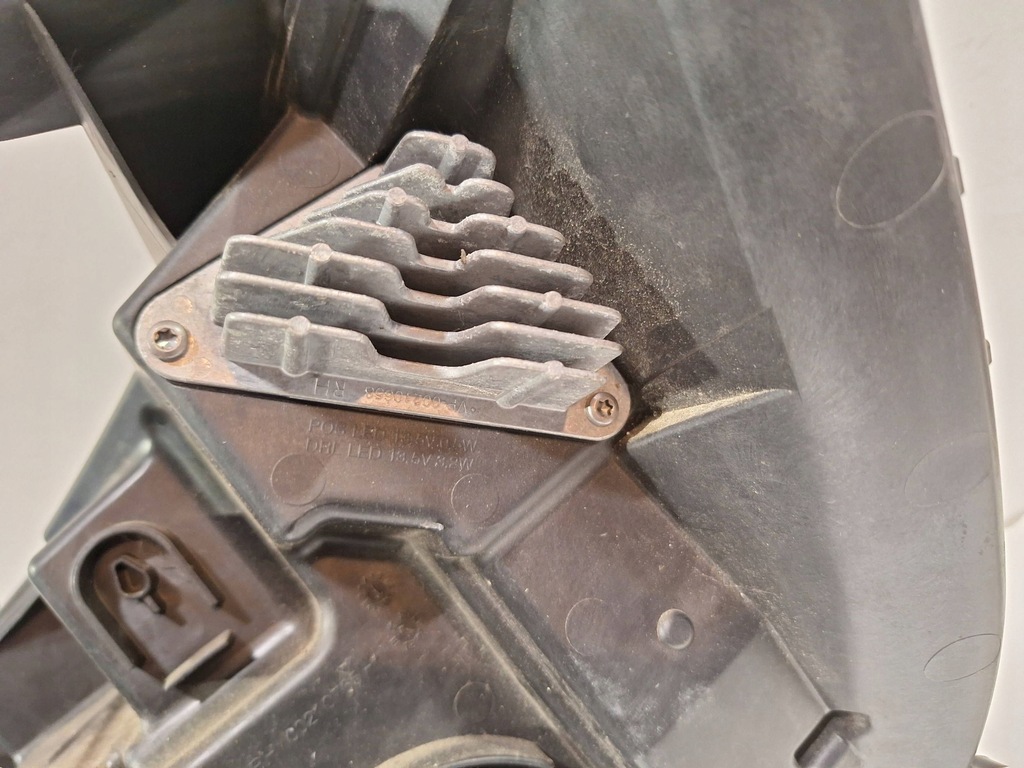 фото №9, Лампа перед правая 260105567r renault master iii iv movano b lift 19-