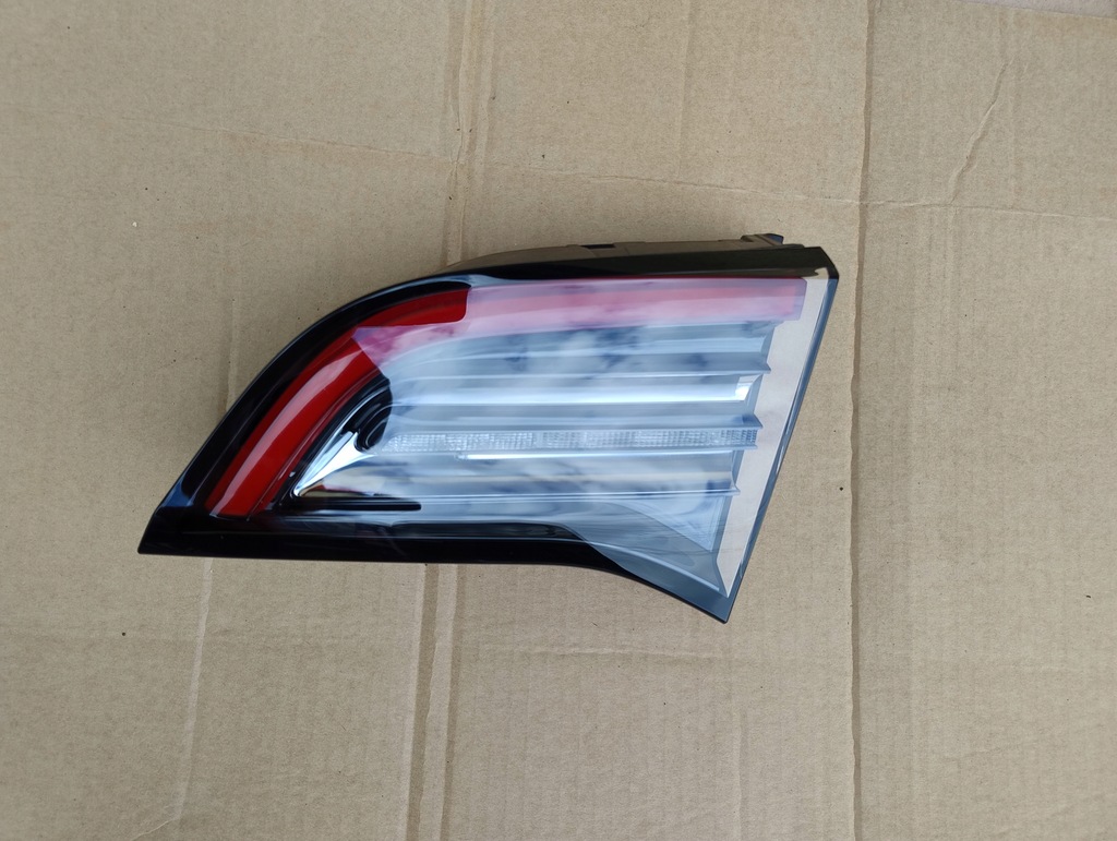 фото №1, Tesla model 3 lift 20- лампа правая задняя задняя led крышки крышка багажника w крышка