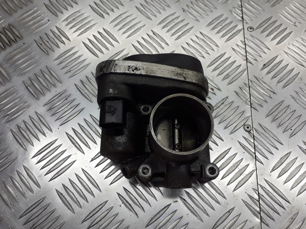фото №1, Дроссельная заслонка skoda fabia i 036133062n