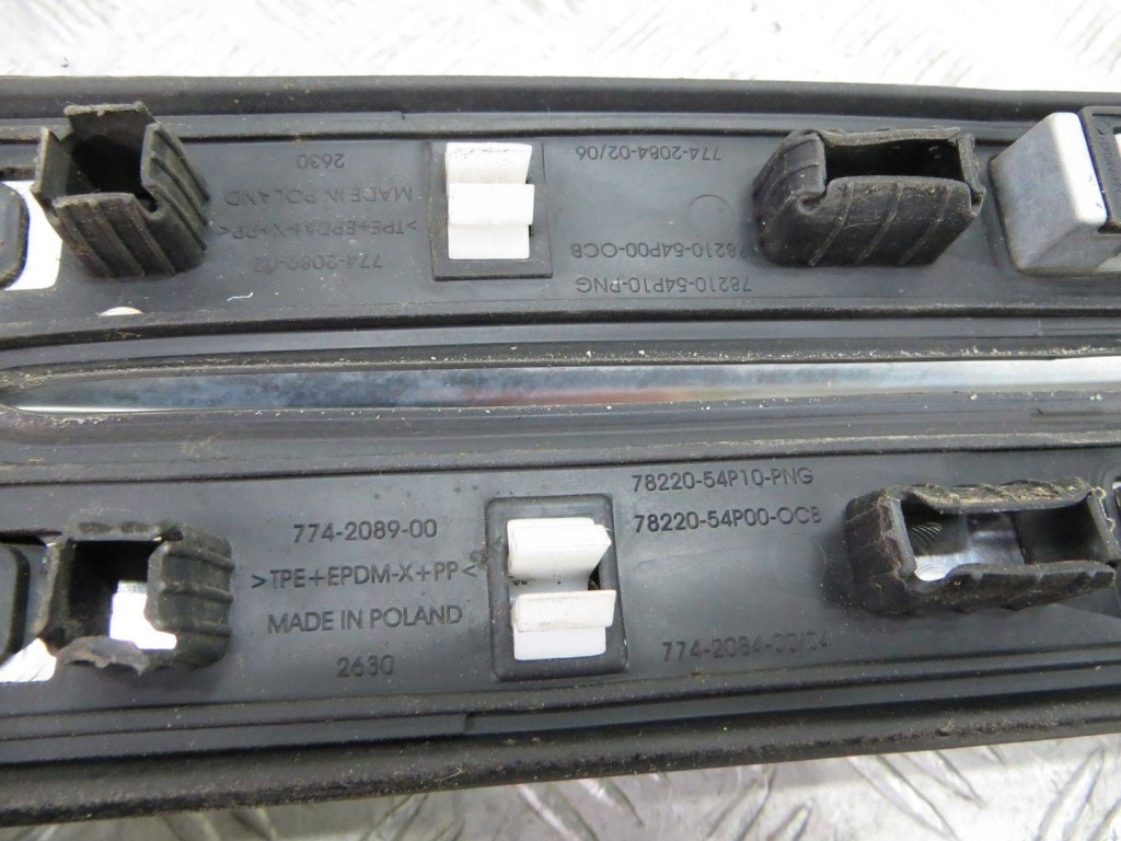 Suzuki vitara 3 рейлінги дахові комплект  14- Зі Шроту