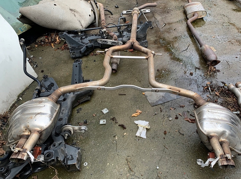 фото №1, Porsche panamera 3.0d lift вихлоп гасник 2015