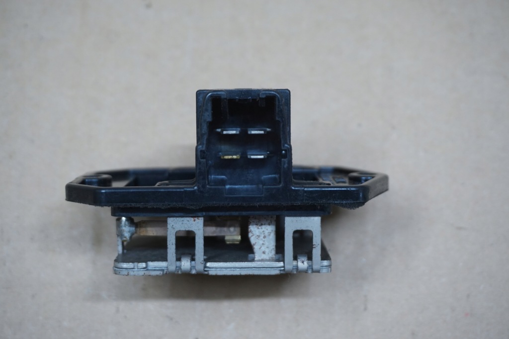 фото №1, Toyota rav4 ii резистор вентилятор обдув 00-05r eu