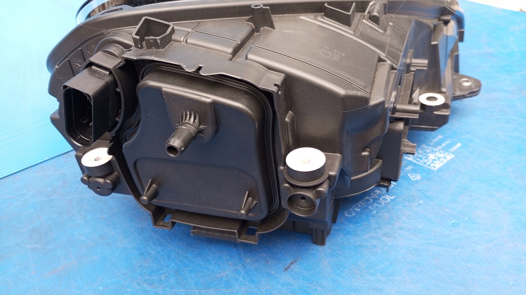 фото №12, Лампа левый перед full led porsche macan 95b lift 95b941015f тонированная 2022 rok