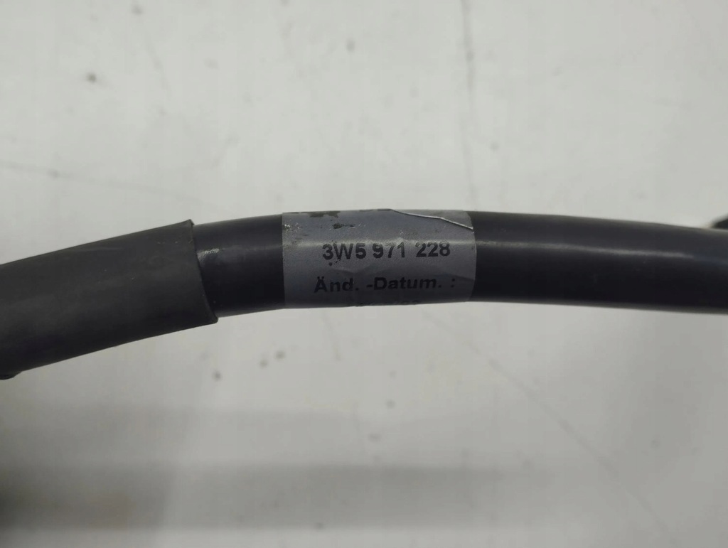 фото №6, Bentley flying spur 2005 plus / клемма / шланг аккумулятор