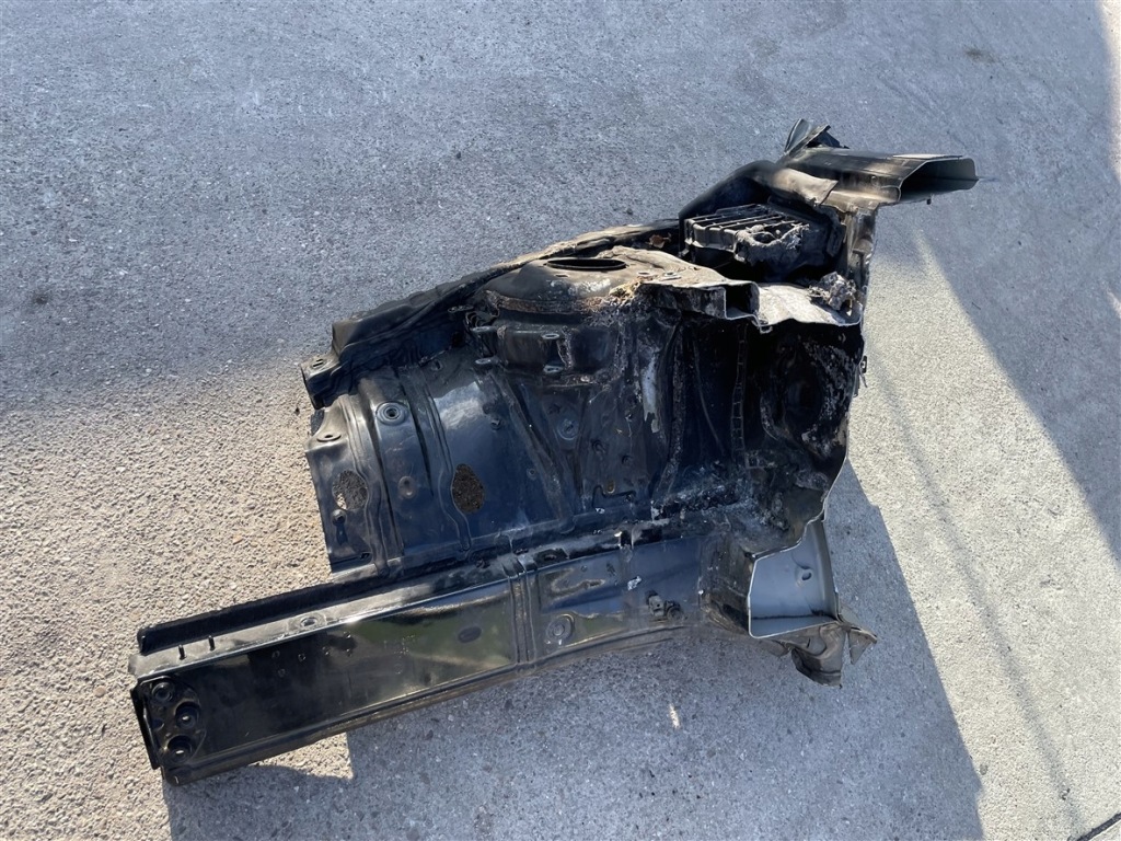 фото №1, Четверть лонжерон подкрылок правый перед mercedes w176 12-