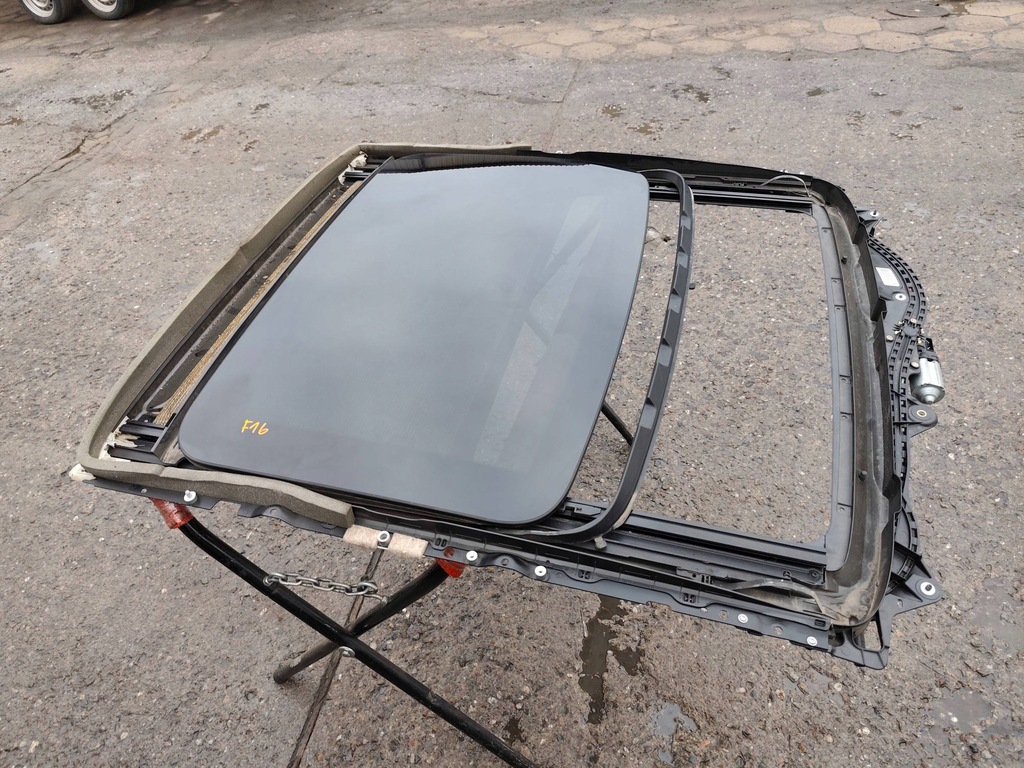 фото №1, Bmw f16 x6 люк