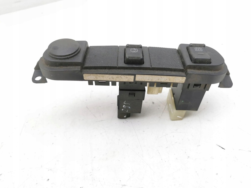 фото №7, Chrysler pt cruiser 2002 перемикач обігріву скло передньої / лобове