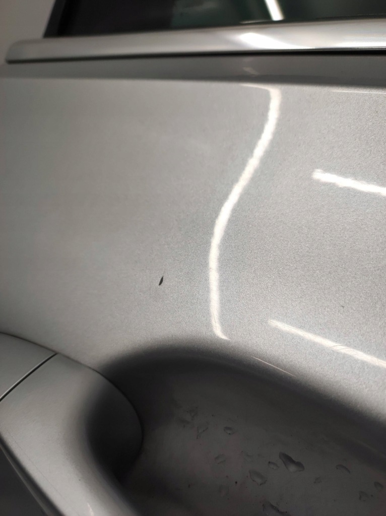 Дверь правое задний  задние volkswagen passat b8 kombi Цена