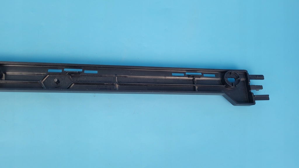 фото №10, Mercedes eqe w295 350+ 23r кронштейн накладки порога левый задняя a2956905101