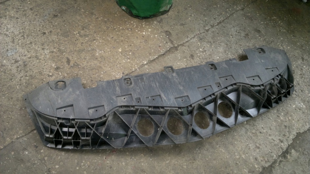 Купити Mercedes b klasa w245 рестайлінг  накладка плита під  бампера перед підлога оригінал