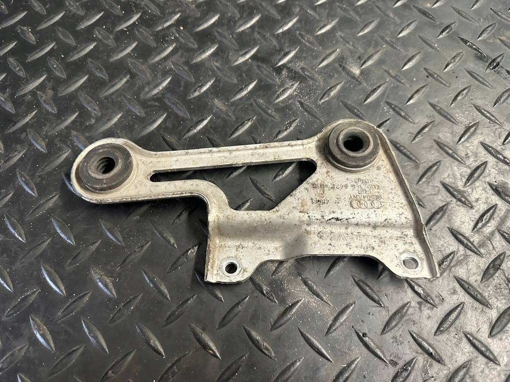 фото №4, Кронштейн интеркулер правое audi a8 d4 4.2 tdi cds 4h0145842e