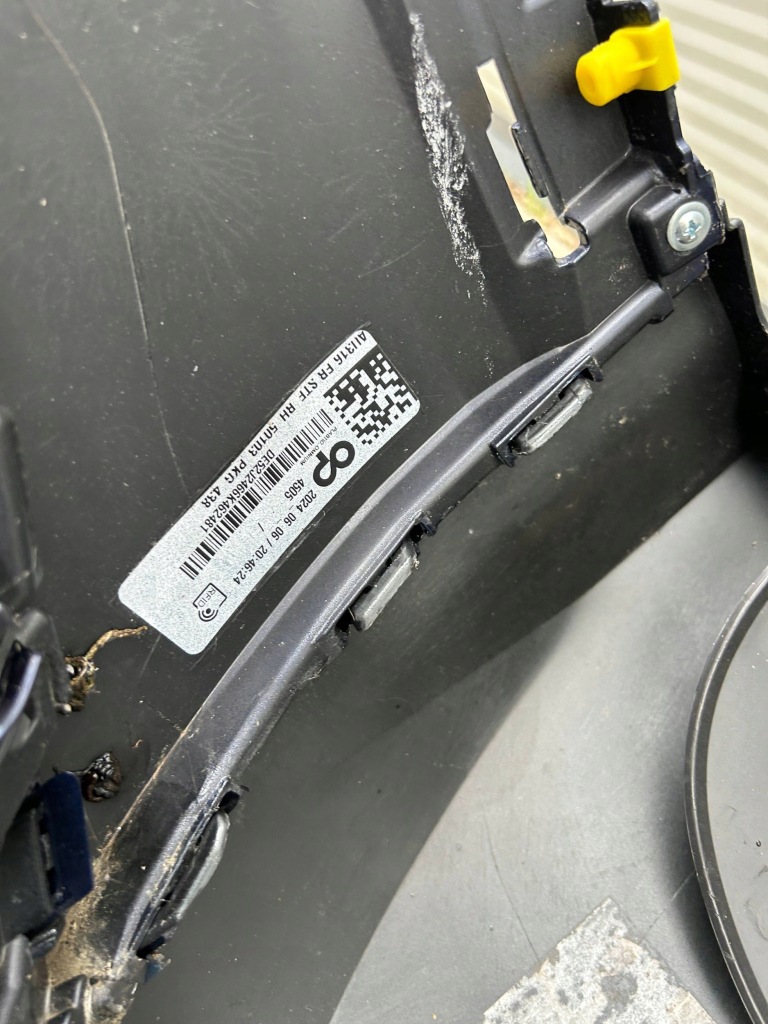 фото №13, Audi q4 e-tron 21- бампер перед передній