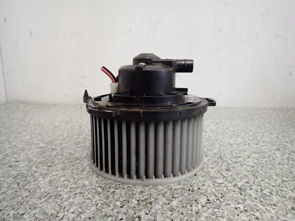 фото №5, Mazda 3 mazda3 03-08 вентилятор отопителя воздуходувка