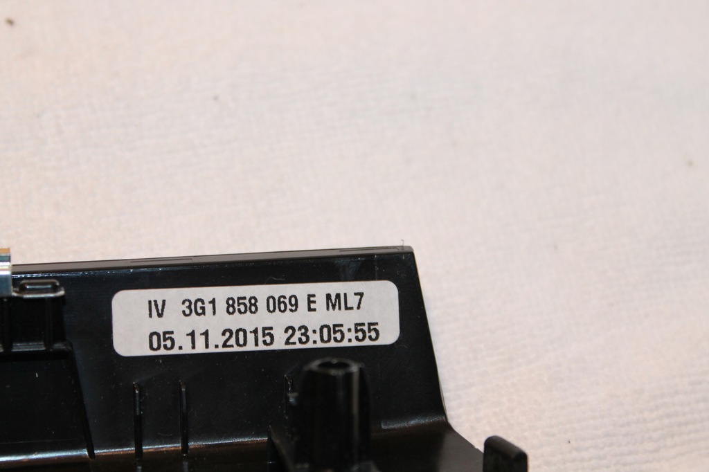 фото №3, Рамка радіо корзина ladna vw passat b8 arteon