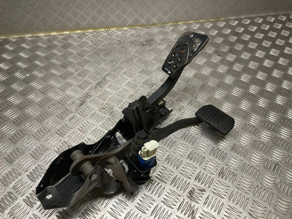 фото №1, Педаль тормоза газа комплект volvo v70 iii