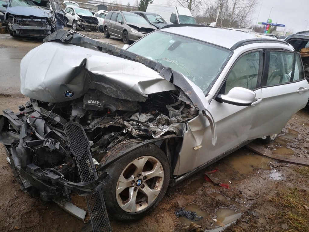 Bmw x1 петля передних дверь - передние 2010 2.0l a046574 Недорого