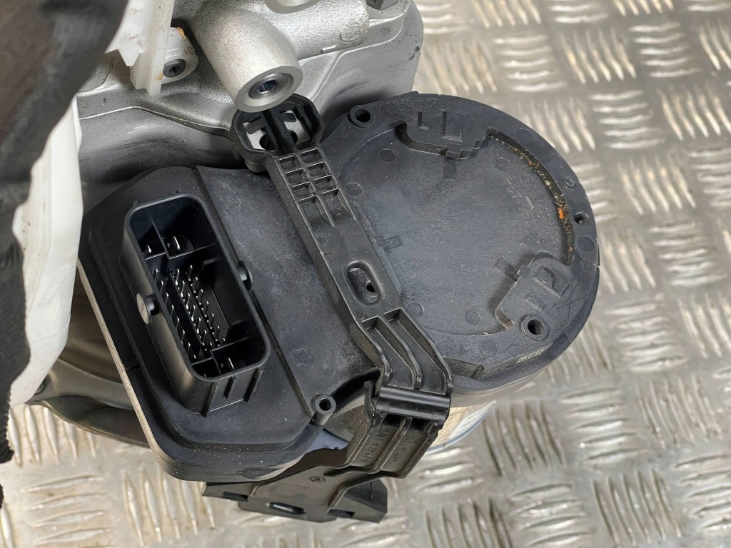 Підсилювач гальм гальмівні ds automobiles 7 crossback 9857563180 Зі Шроту