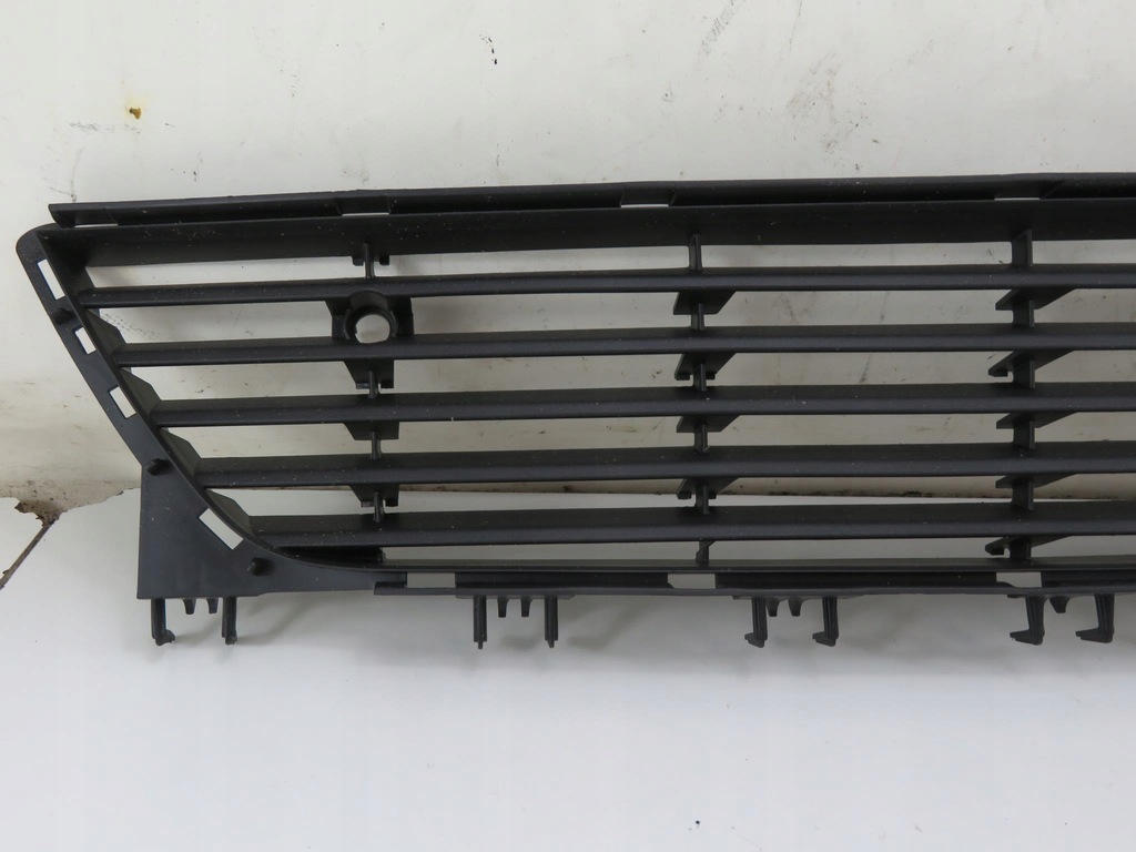 фото №8, Решётка бампера средняя opel corsa c 13120833