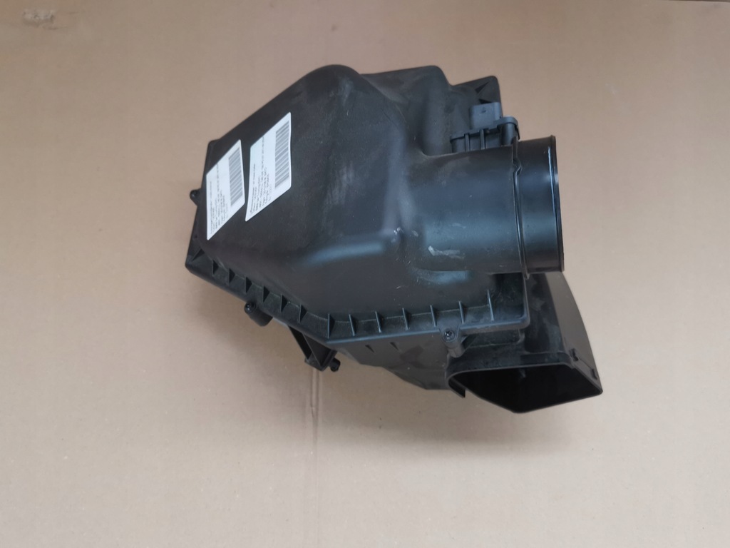 фото №6, Корпус фильтра воздуха bmw 5 g30 3.0d 8620945