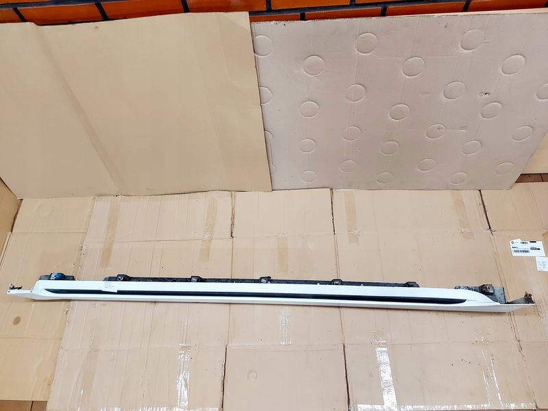 фото №8, Opel ampera volt молдинг порог левая накладка na порог левый 22840891